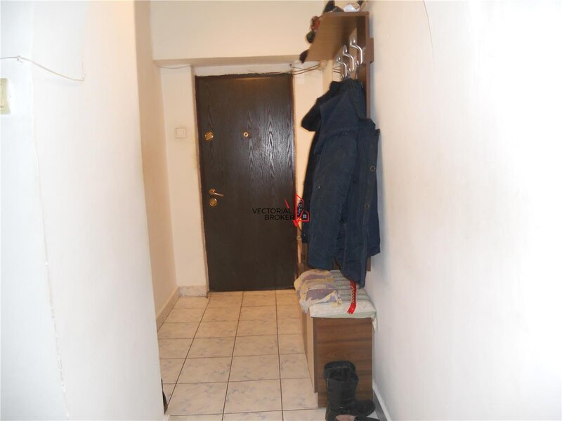 Apartament 4 camere, decomandate, 90mp, bloc 1984,  Basarabia - Arena Nationala